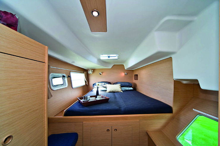 Lagoon 400 — photo 2