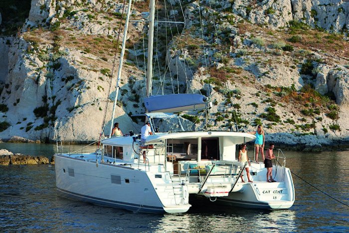 Lagoon 400 — photo 4