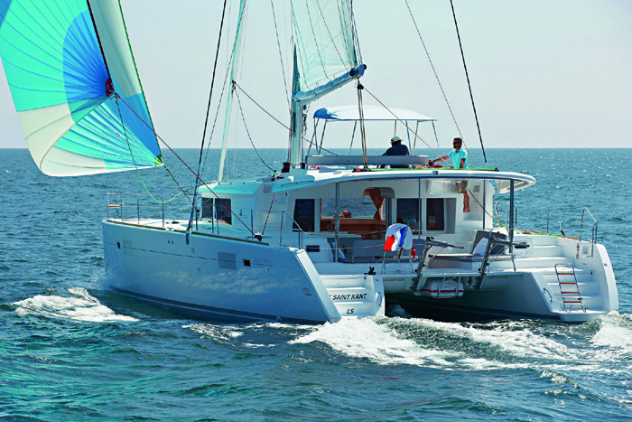 Lagoon 450 F — photo 2